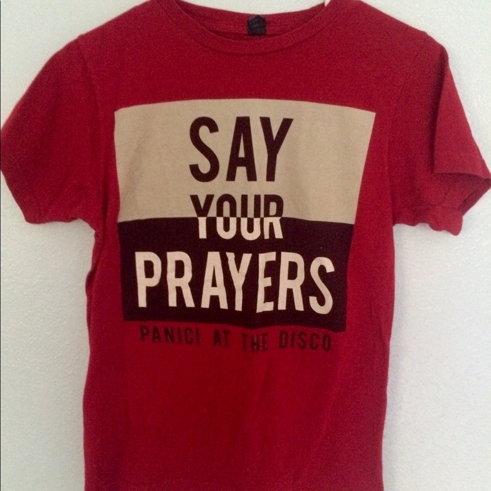 Panic! at the Disco Hot Topic band tee.